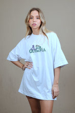 Carregar imagem no visualizador da galeria, Camiseta "Mr. Olympia - Retrô" Drop High Society Feminina - Roupaz T-shirt