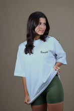 Carregar imagem no visualizador da galeria, Camiseta "Treino Disneycessário" Feminina - Roupaz T-shirt