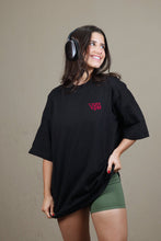 Carregar imagem no visualizador da galeria, Camiseta Valorize quem te chama para treinar Feminina - Roupaz T-shirt